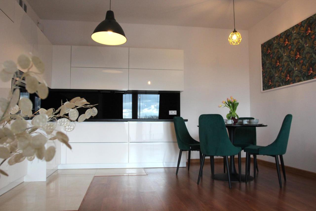 Ferienwohnung Apartament Reymonta Park Piotrków Trybunalski Exterior foto