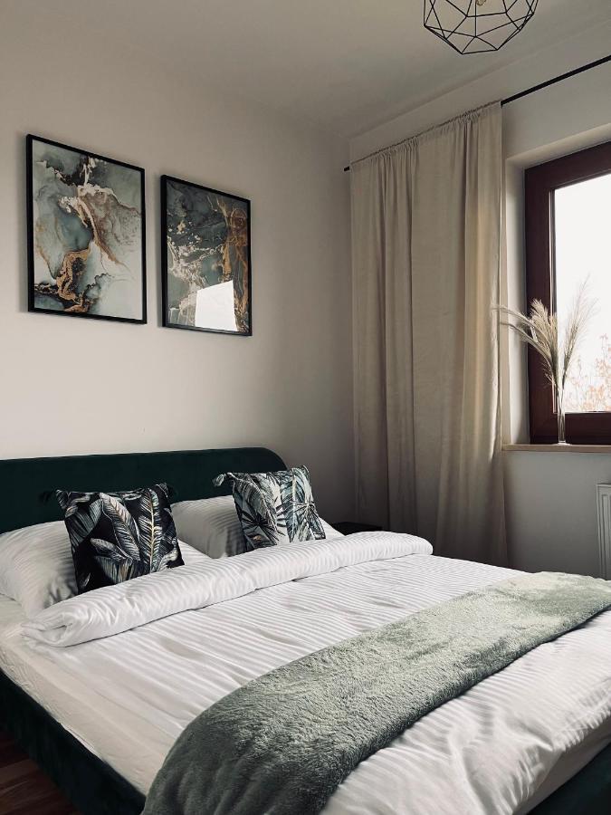 Ferienwohnung Apartament Reymonta Park Piotrków Trybunalski Exterior foto